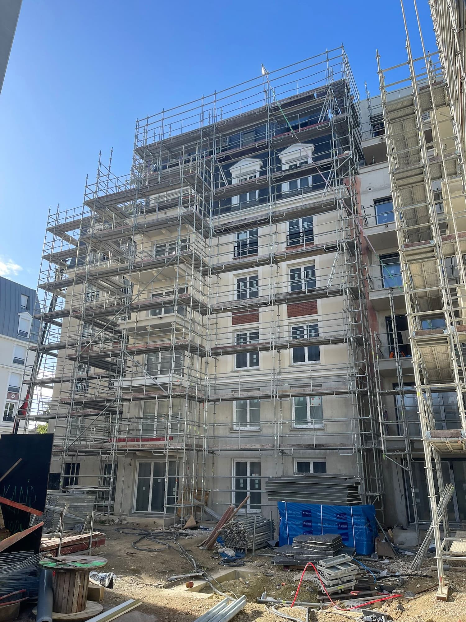 EXPERT_TRANSFORMATION_BATIMENT2 | SOVIA SOLUTIONS Sovia Solutions : expert en transformation de bâtiments professionnels à Colmar dans le Grand Est Guebwiller 2